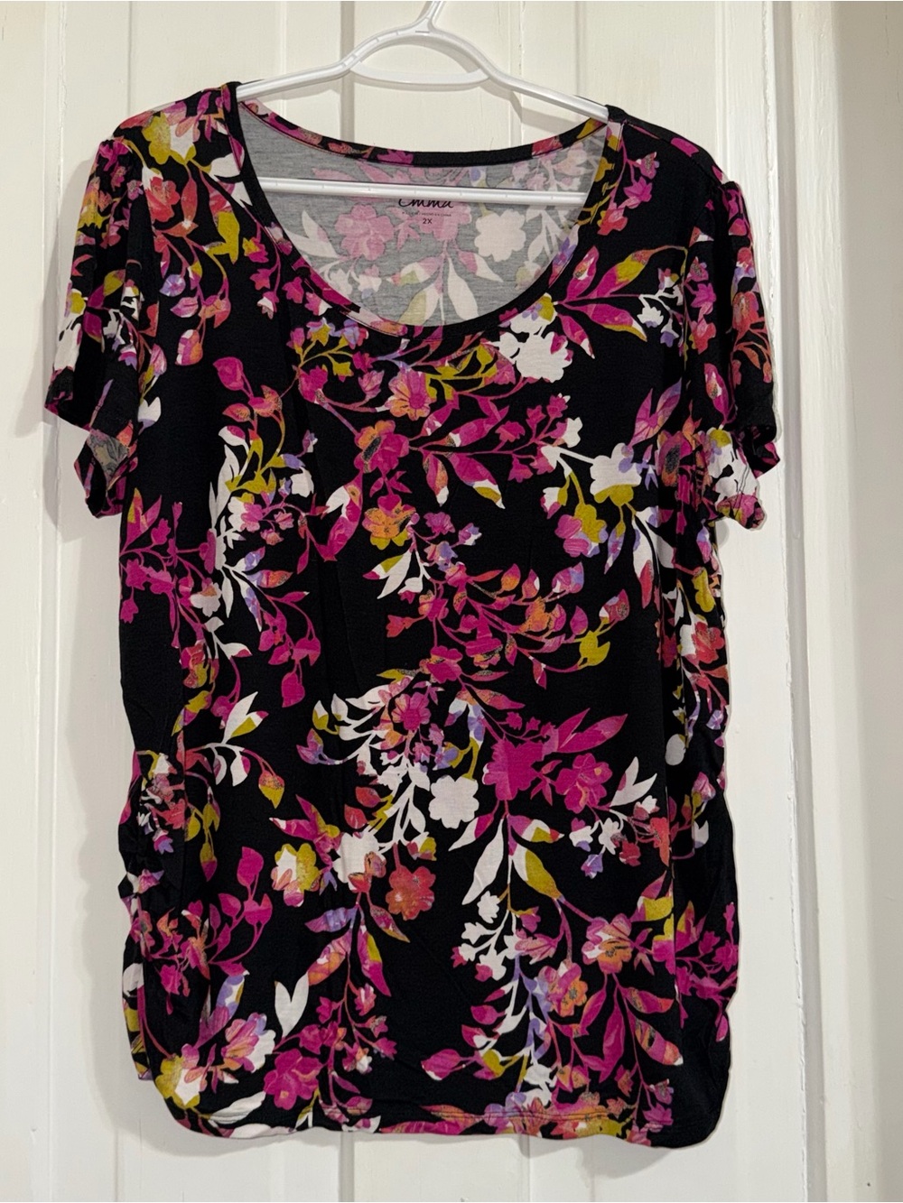 Women's plus size 2X shirt top Emma Floral Short-Sleeve Scoop Neck Top Floral